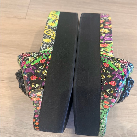 Versace Platform Sandals - Picture 2 of 9